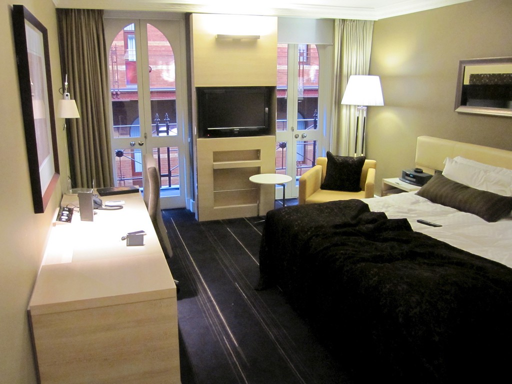InterContinental Melbourne The Rialto Hotel Review - King Deluxe Room | Point Hacks