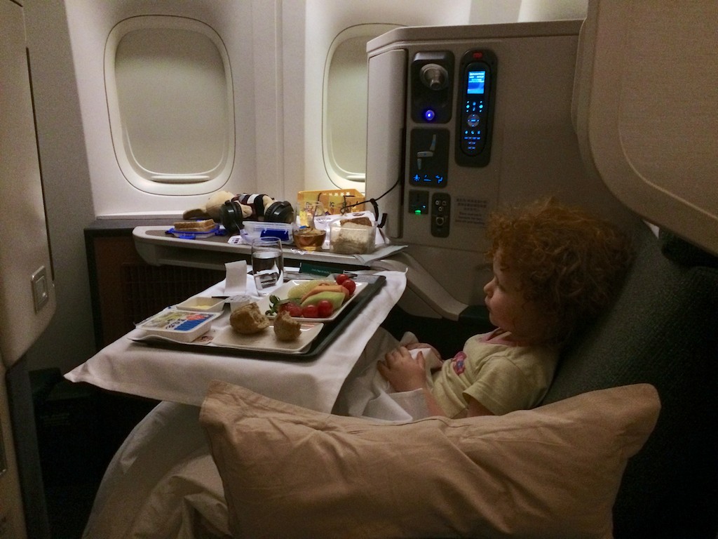 4 Kids in Cathay Pacific Business Class HKG-LHR 777-300ER