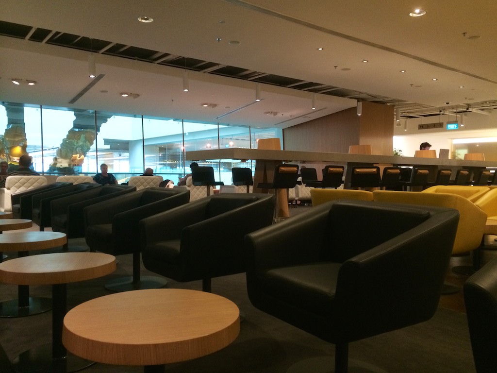 11 Qantas Singapore Lounge - British Airways Club World - BA15 - London to Sydney