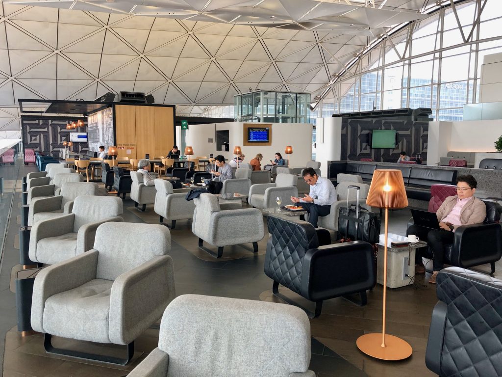 Qantas Hong Kong Lounge seating