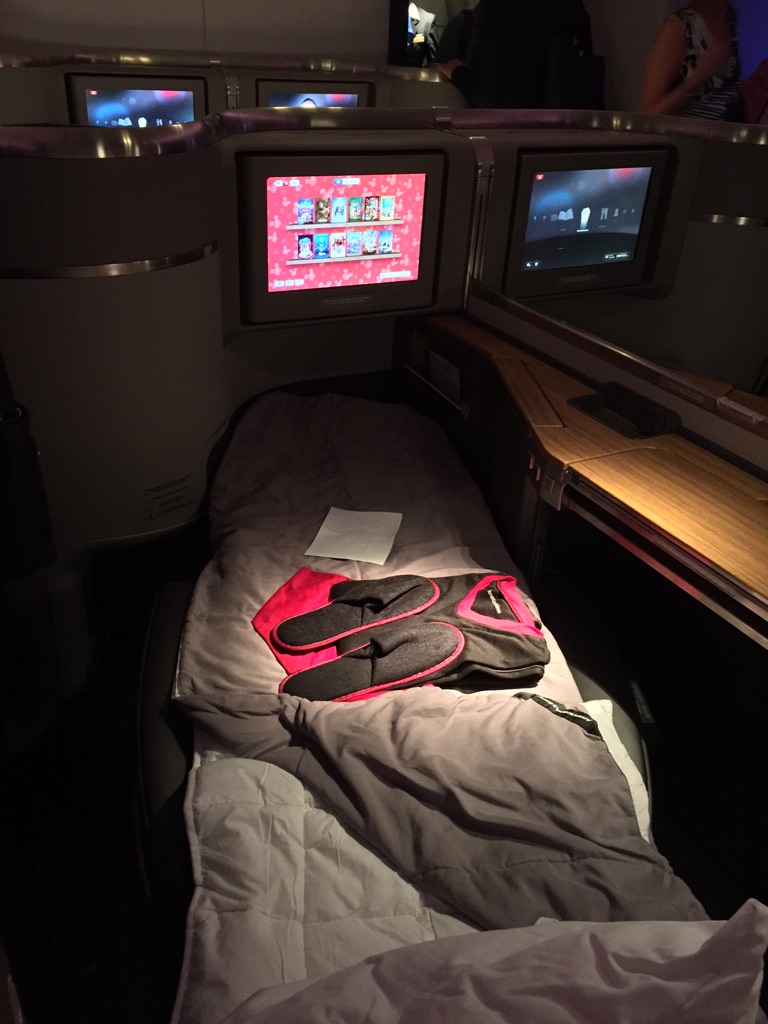 AA 777 300ER  First Class Bed and Pyjamas