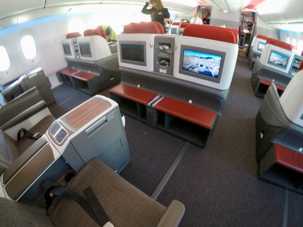 LATAM Boeing 787 Dreamliner Business Class