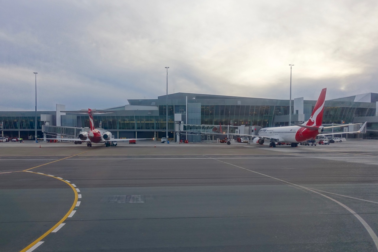 QantasLink Boeing 717 Business Class - QF1515 Sydney - Canberra (20) | Point Hacks