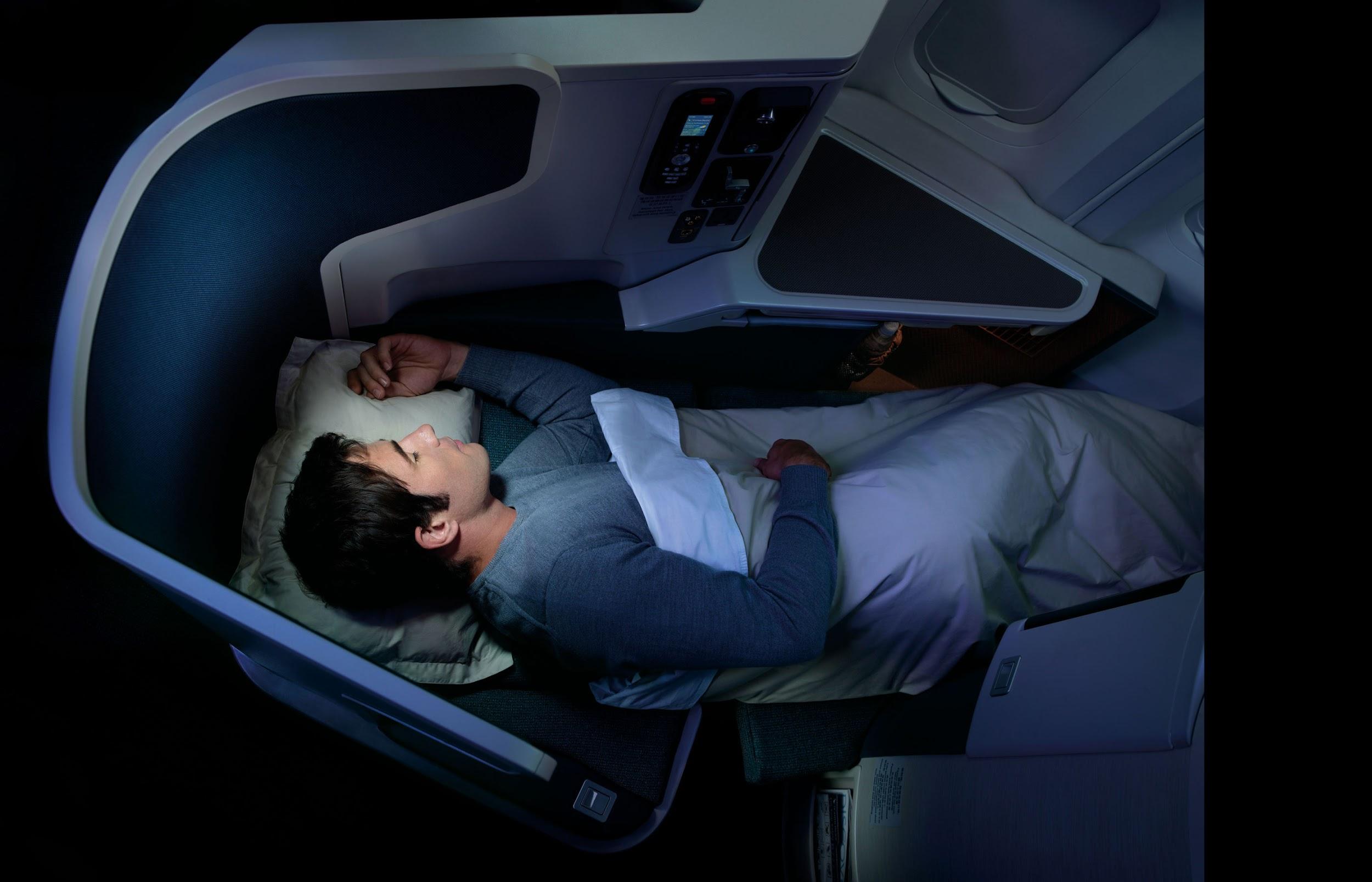 Cathay Pacific CX137 bed