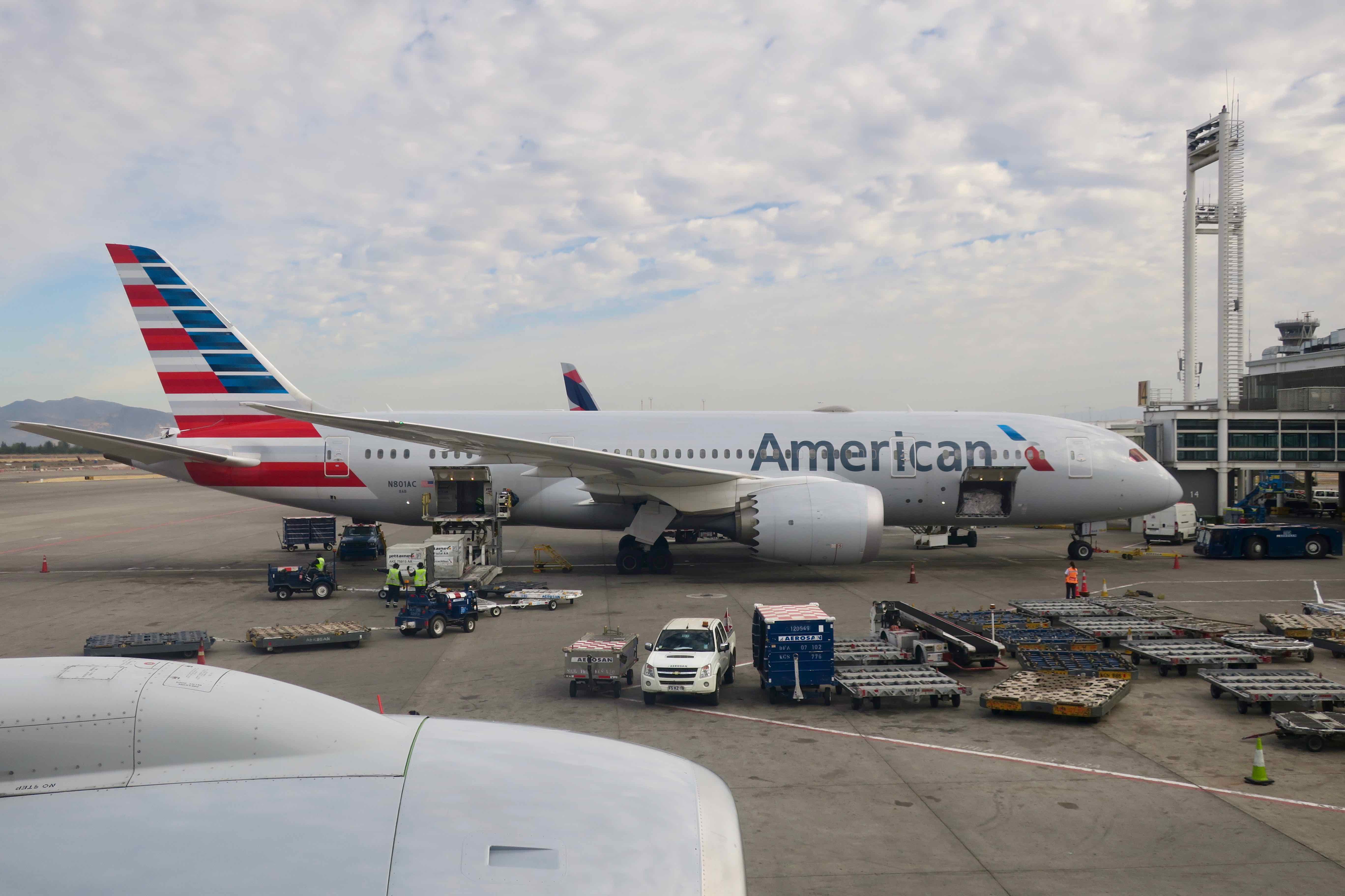 American Airlines 777-200 at Santiago Airport