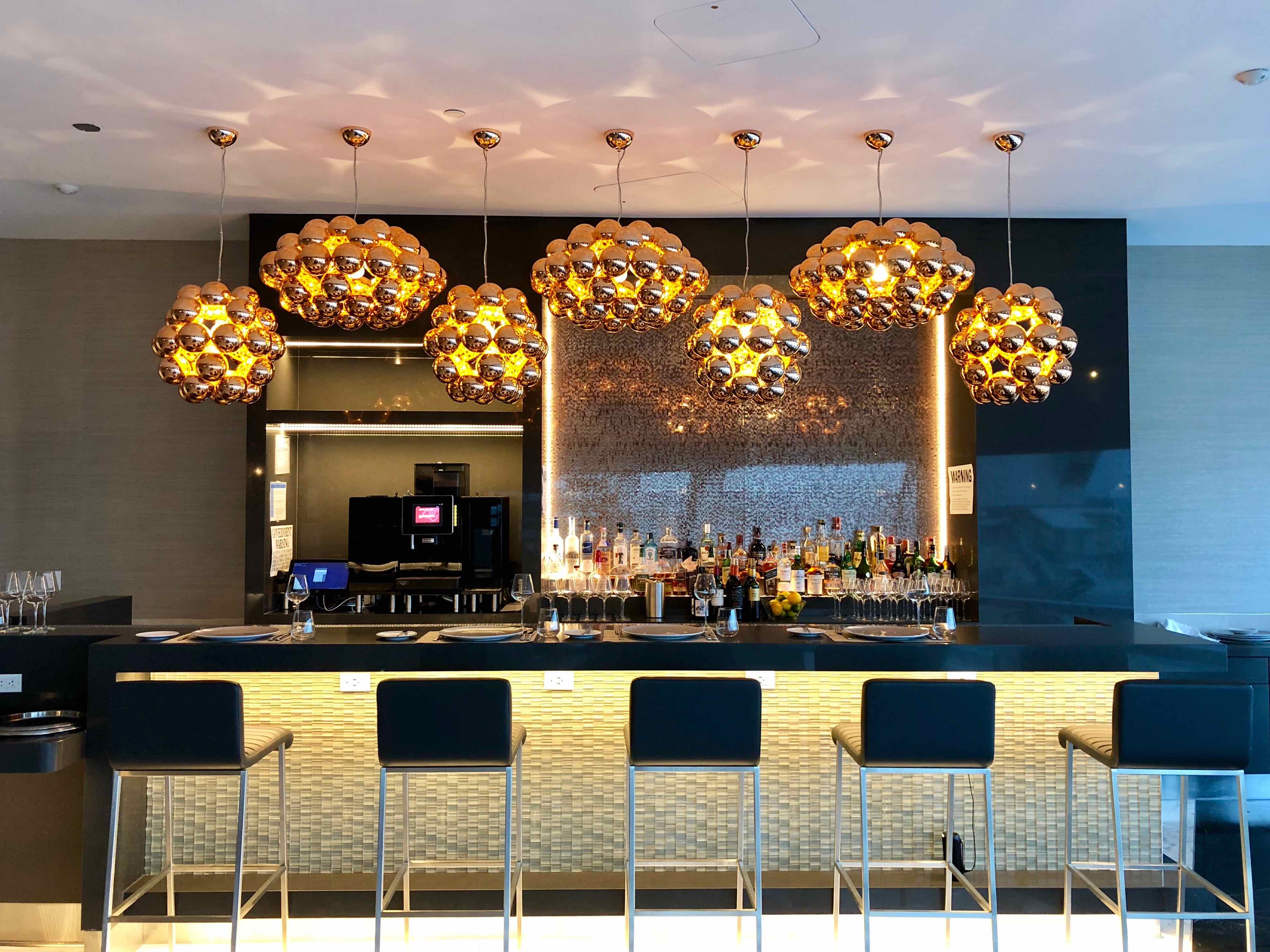American Airlines Flagship Lounge Miami - Flagship First dining