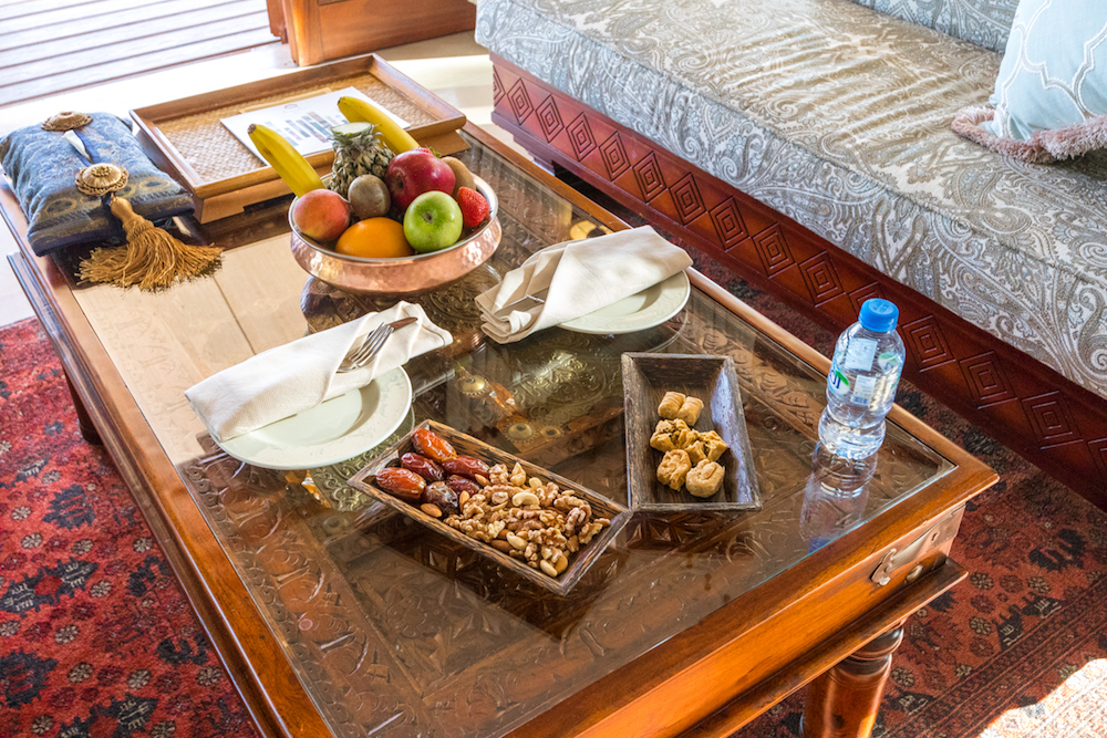 Al Maha, a Luxury Collection Desert Resort & Spa, Dubai - The Bedouin Suite complimentary fruits