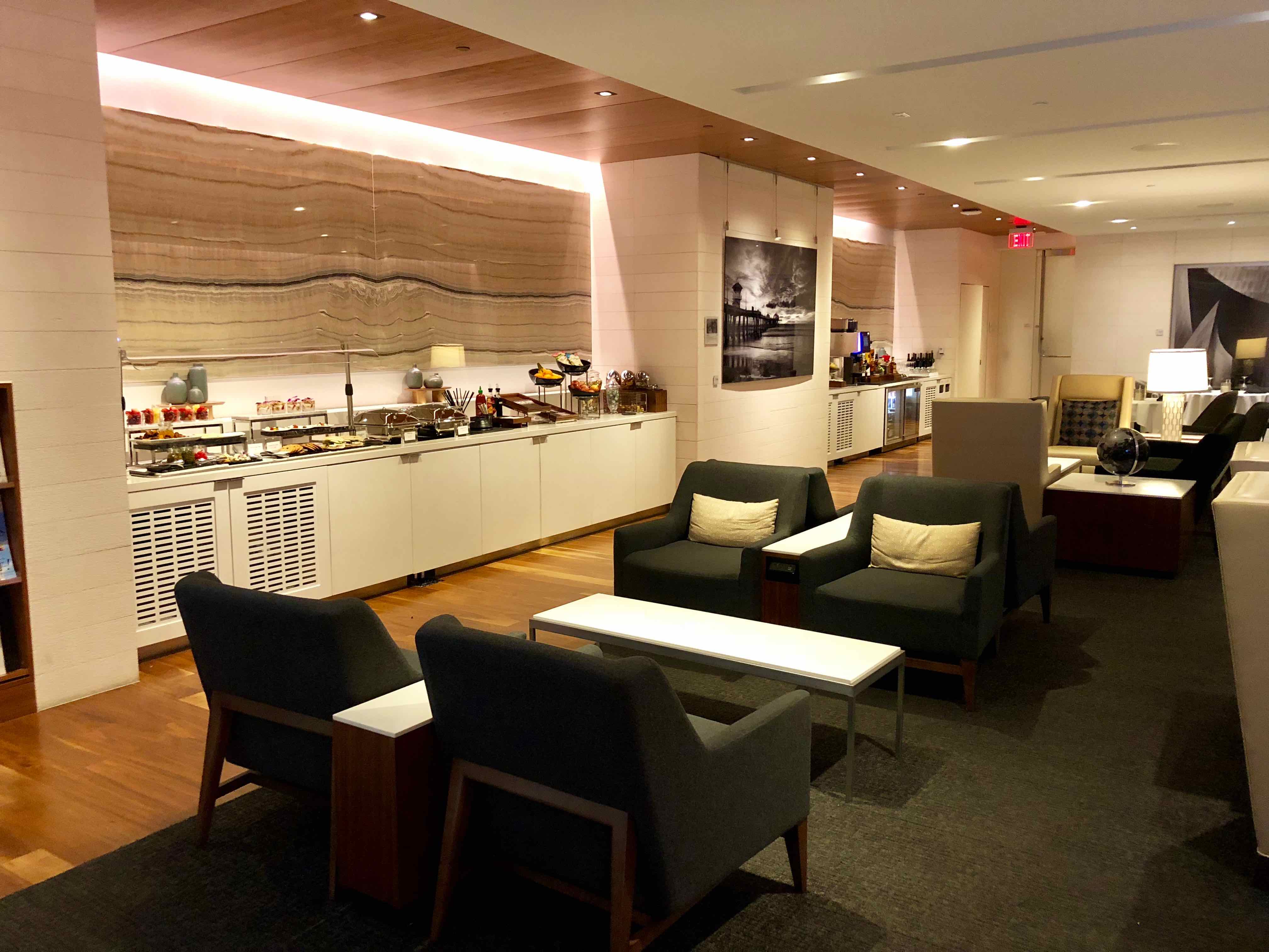 Star Alliance First Class LAX Lounge seating area