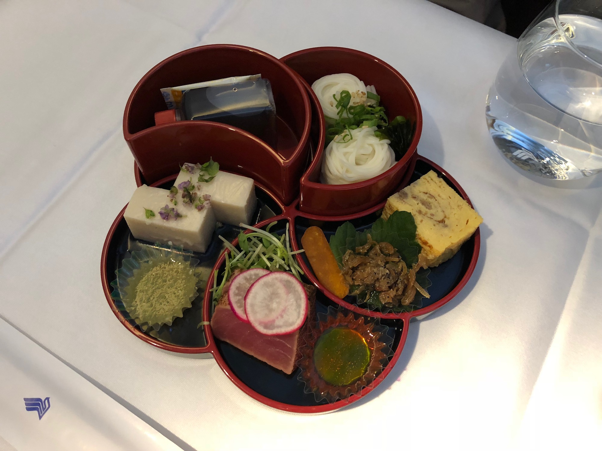 Singapore Airlines 777-300 Business Class food