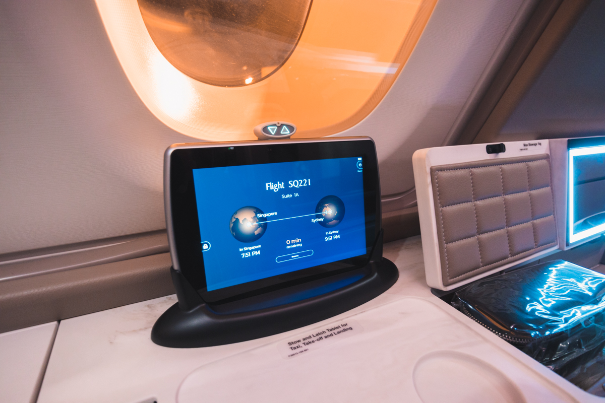 Singapore Airlines A380 (new) First Class Suites detachable tablet