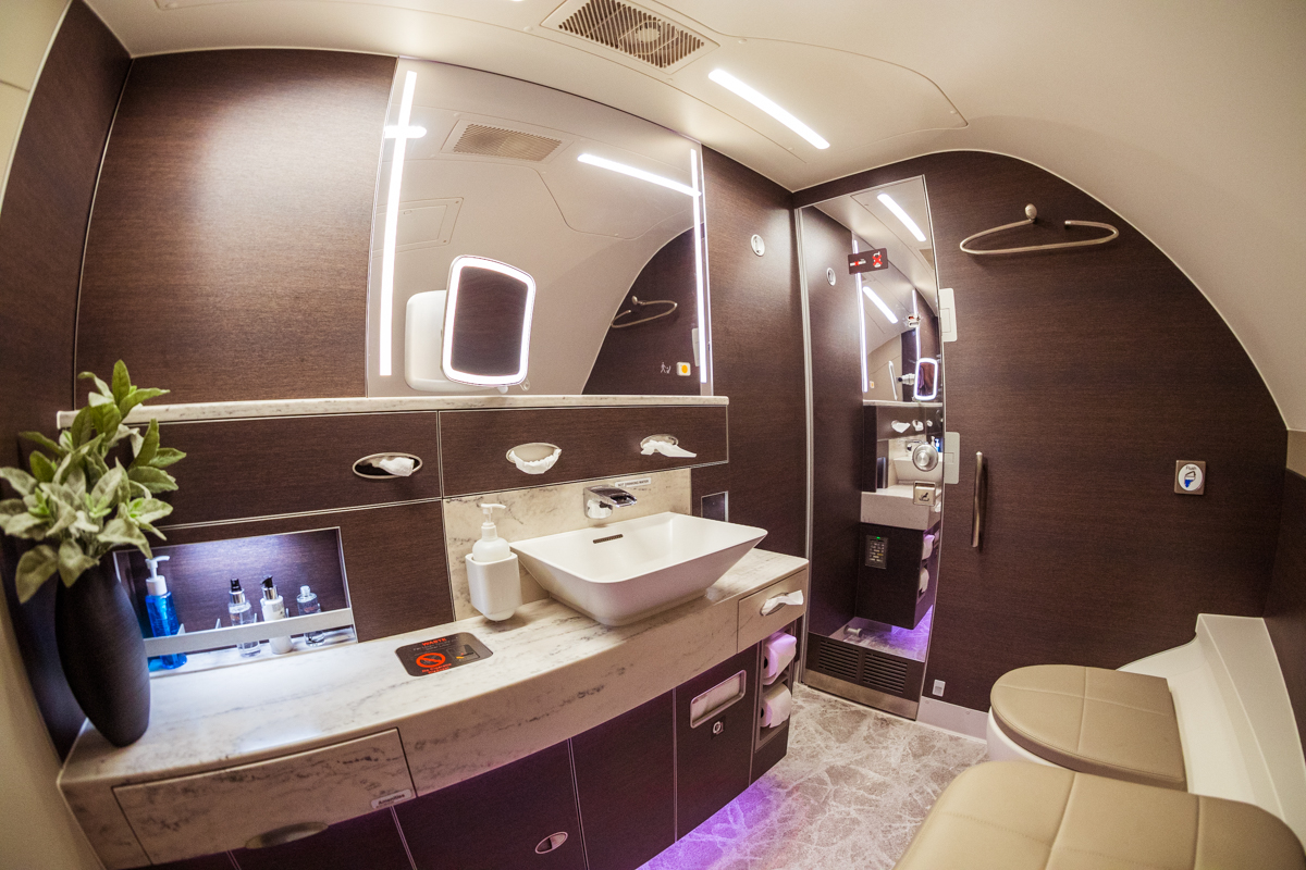 Singapore Airlines A380 First Class bathroom
