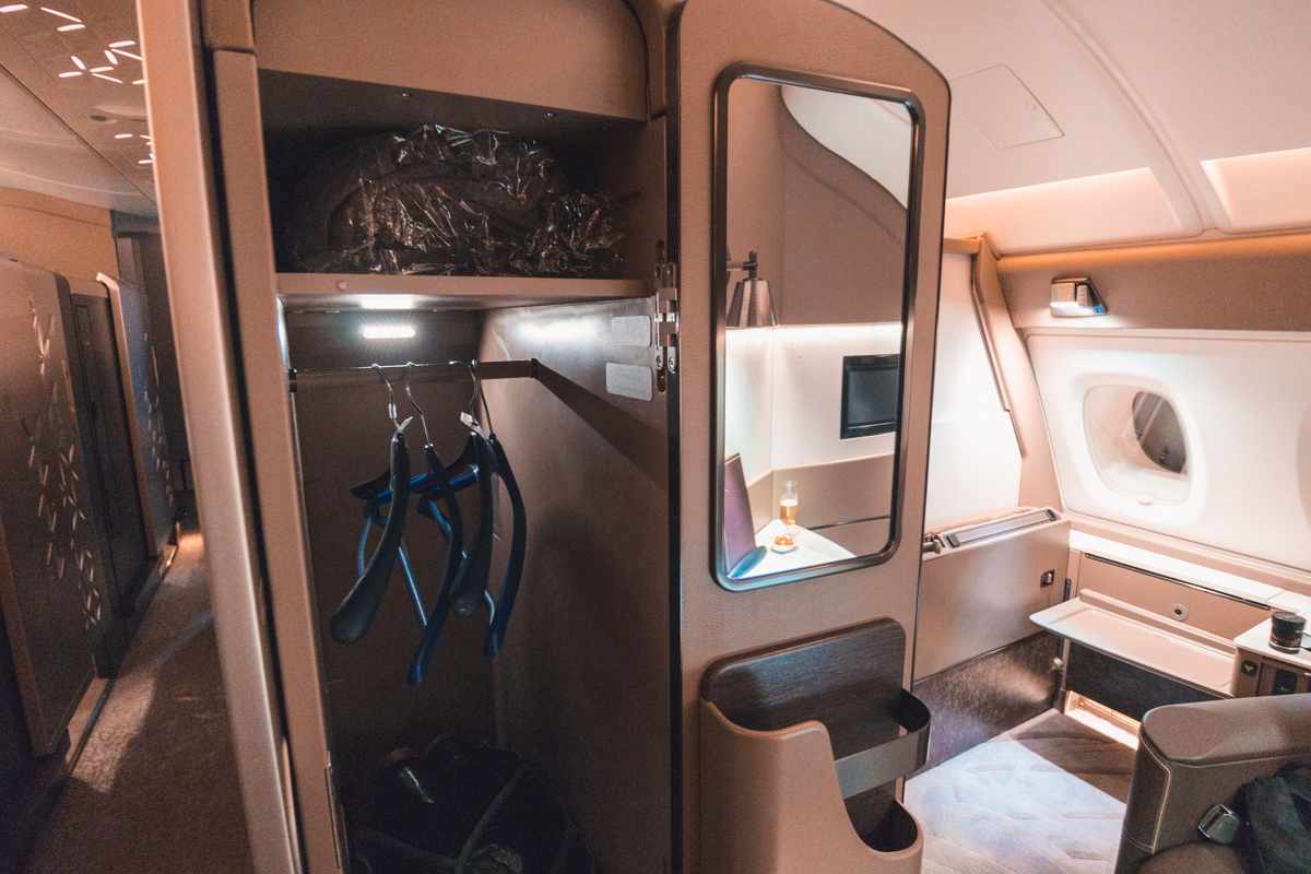 Singapore Airlines A380 (new) First Class Suites wardrobe