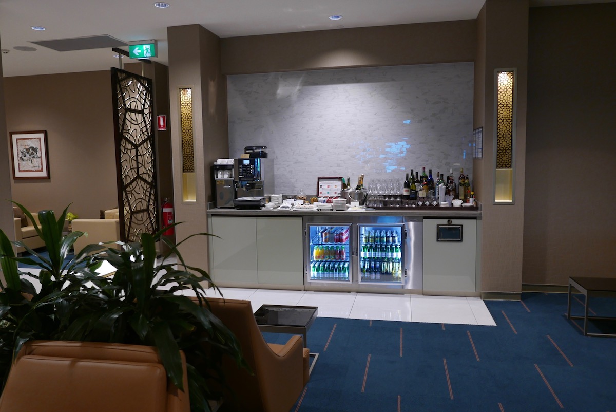 The Emirates Business & First Class Lounge Melbourne drinks corner