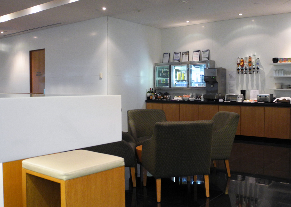Cathay Pacific Business and First Class Melbourne Lounge seating area