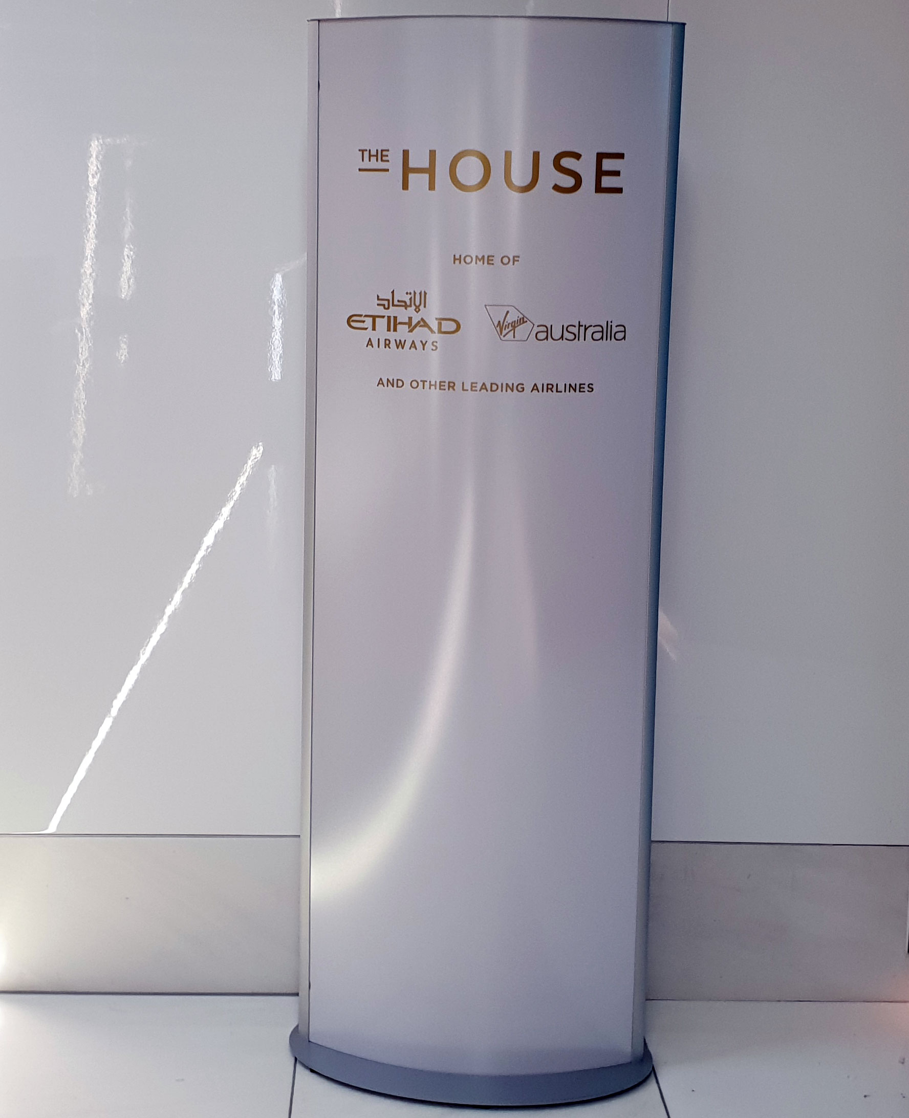‘The House’ Melbourne Lounge signage