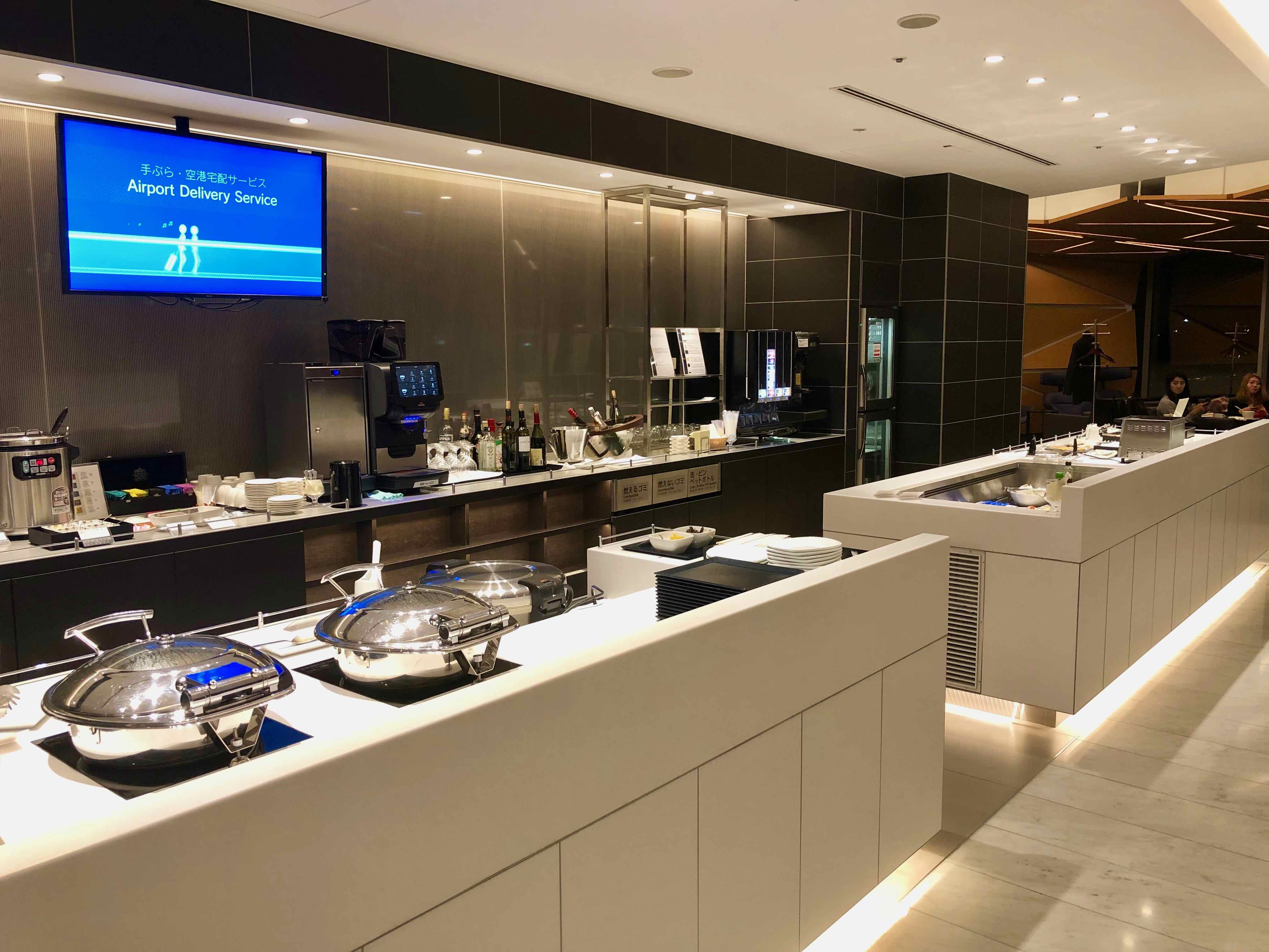 ANA Suite Lounge Haneda food counter