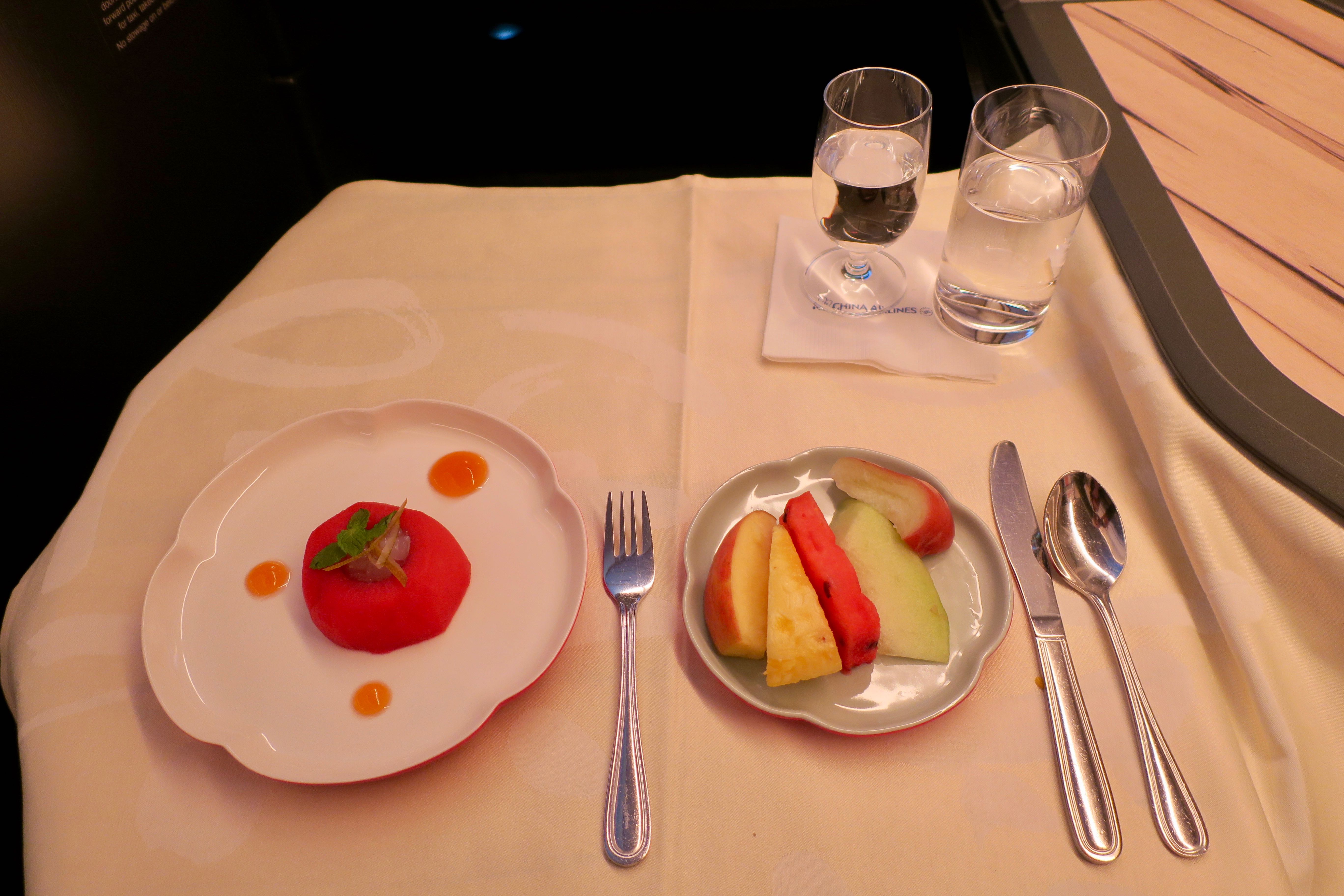 China Airlines Business Class dessert and fruits