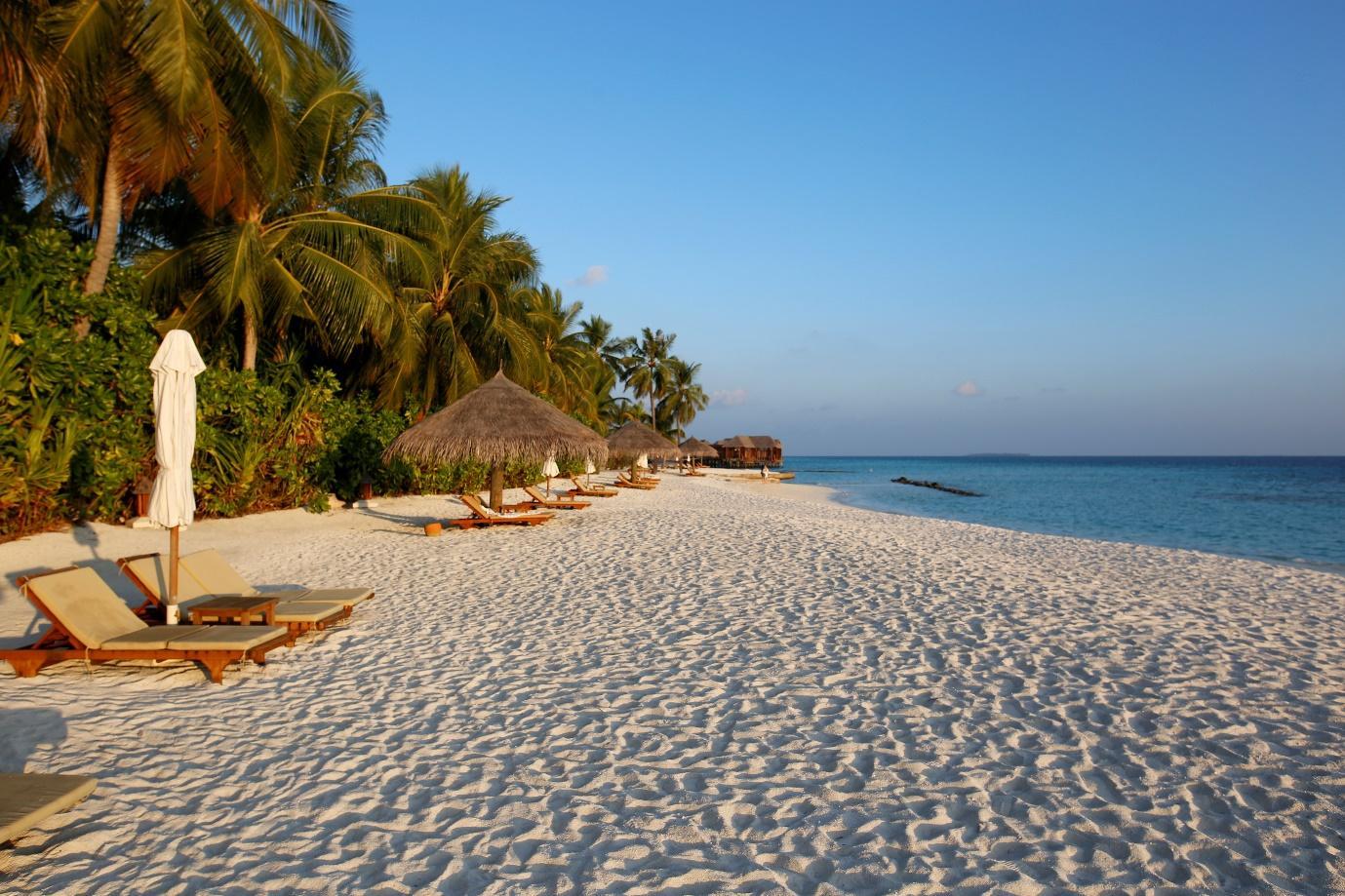Conrad Rangali Maldives beach