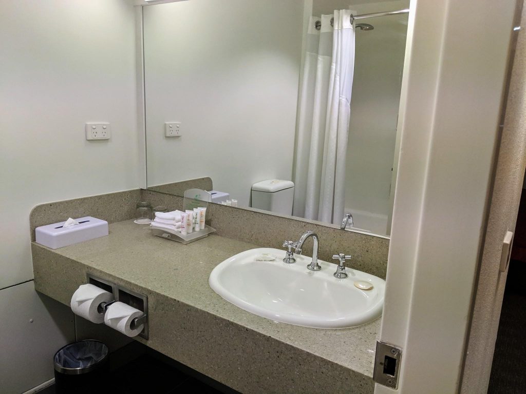Holiday Inn Airport Melbourne review | Point Hacks
