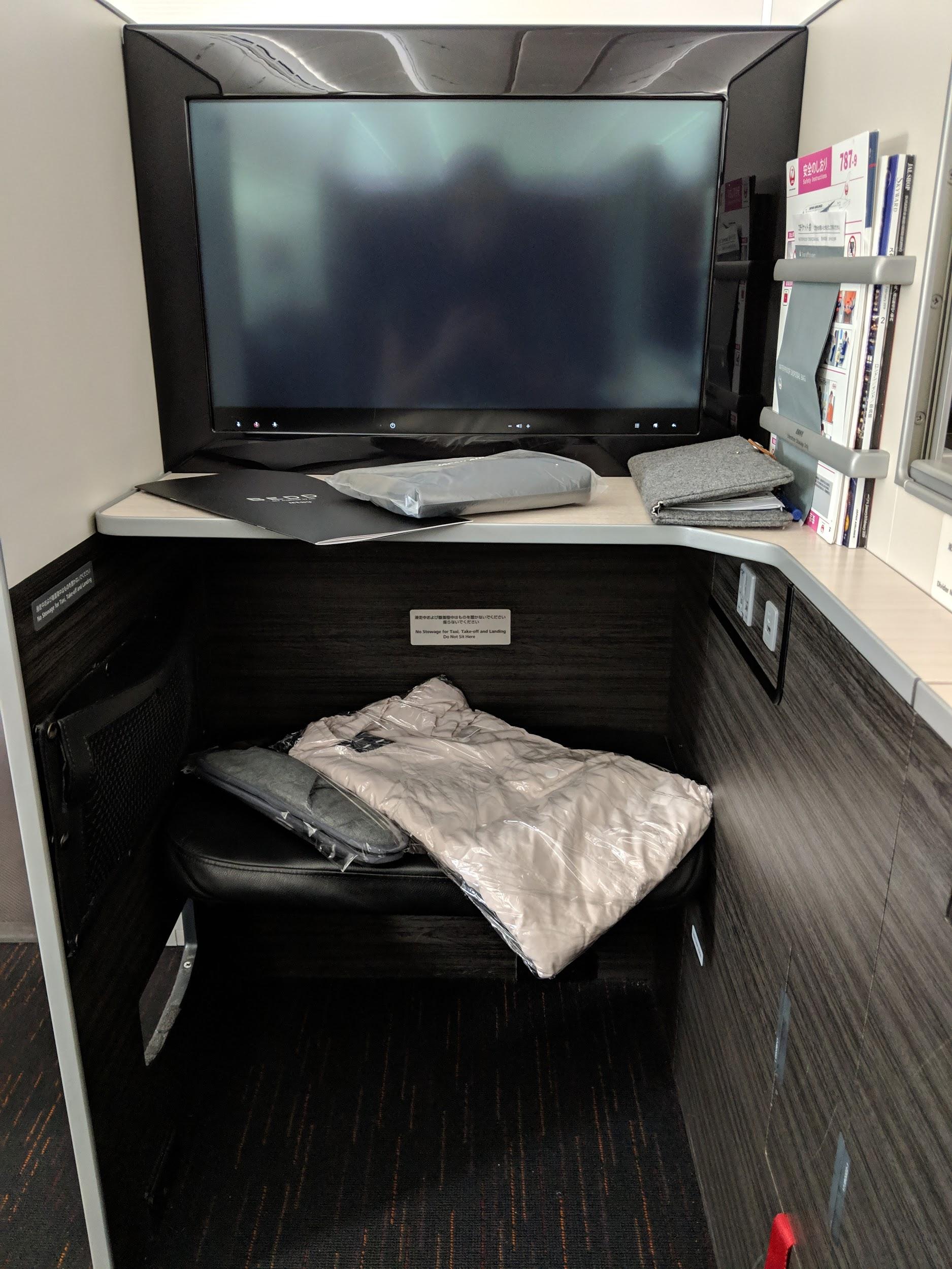 Japan Airlines 787 Business Class seat