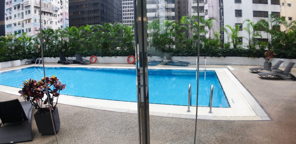 Novotel Century Hong Kong swimming pool