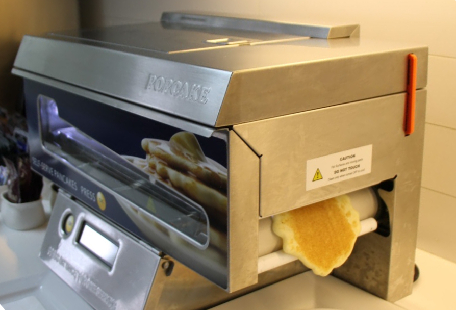 19 Qantas Club Lounge pancake maker machine