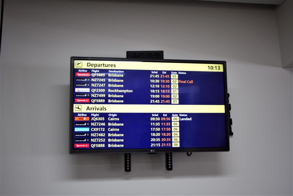 30 Qantas Lounge Mackay departure information tv
