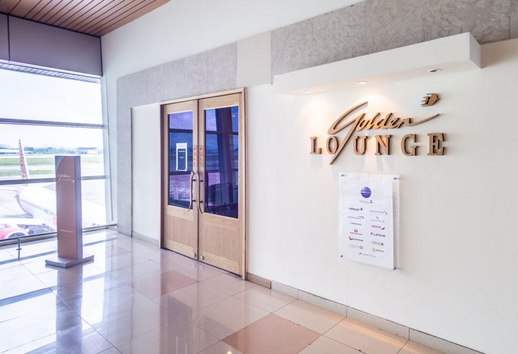 Malaysia Airlines Golden Lounge entrance