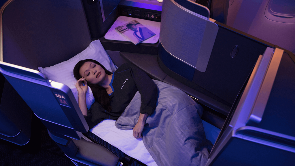 United Polaris Business Class bed