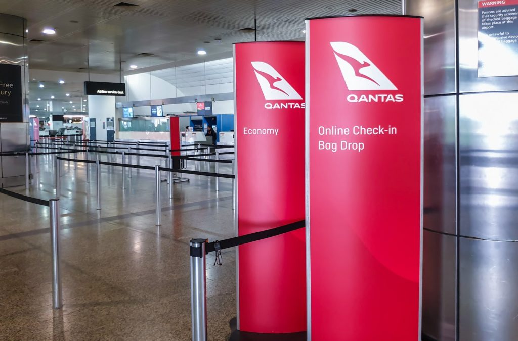 Mebourne airport Qantas check in counters