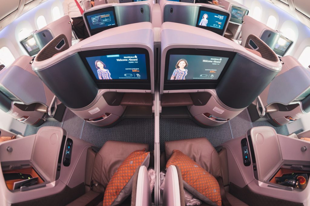 Singapore Airlines 787-10 Business Class legroom