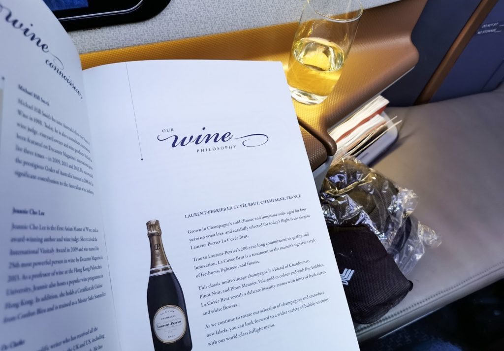 Singapore Airlines A350 Business Class - BNE-SIN wine
