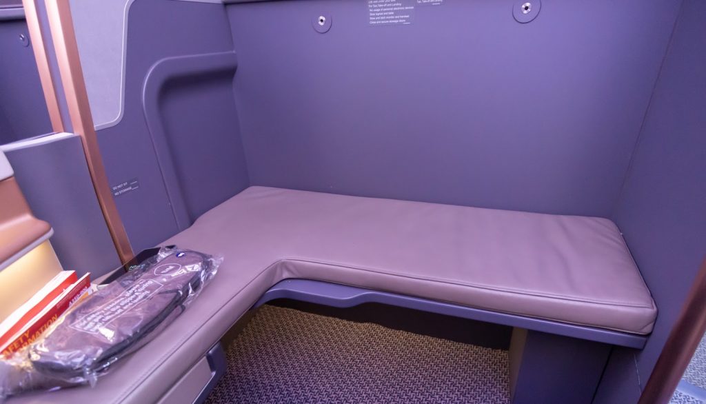 Singapore Airlines A350 Business Class - BNE-SIN storage